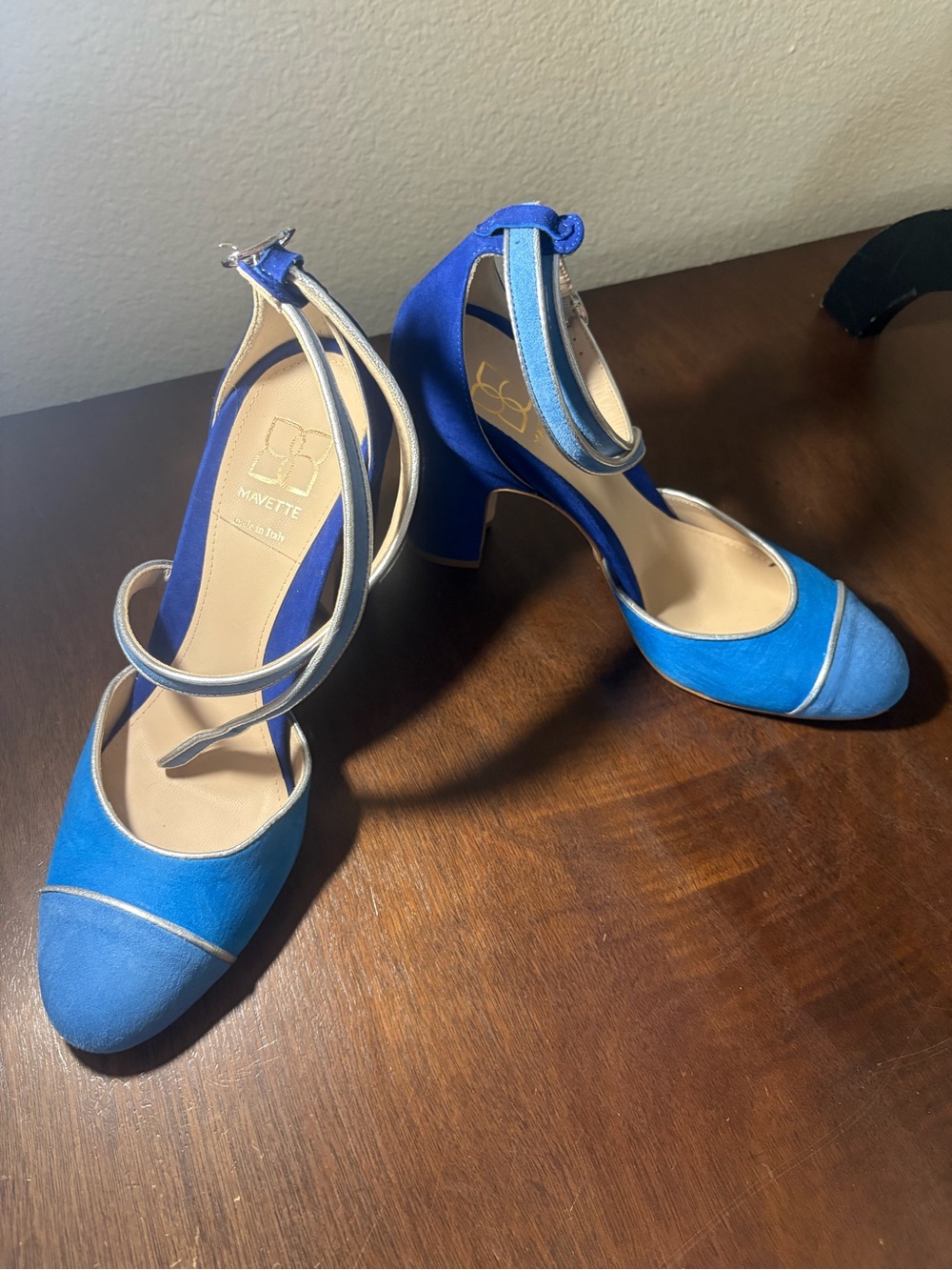 Mavette size size 39 (8) B-SAVVETTE Blue Suede Block Heel Ankle Strap Pumps